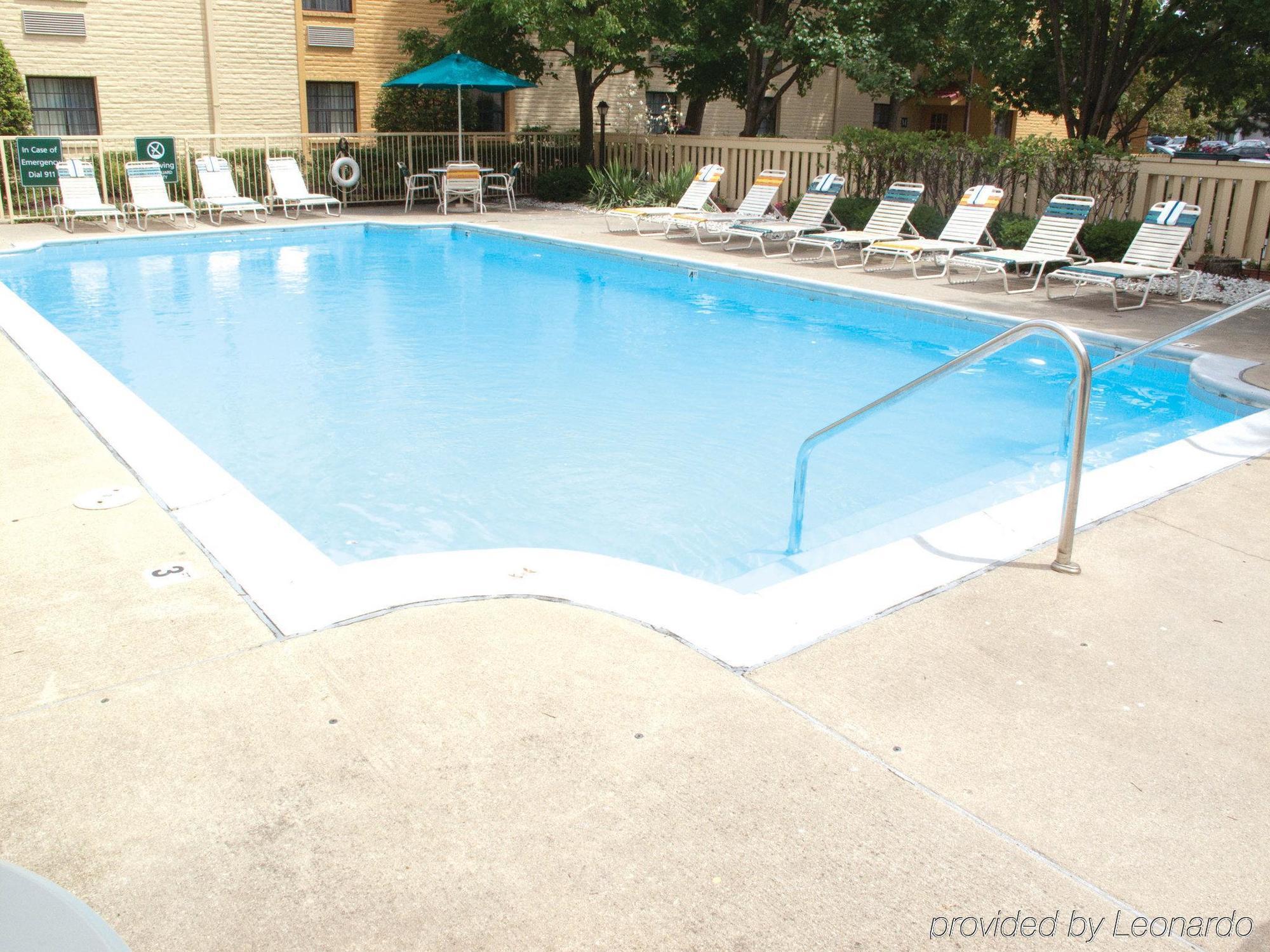 La Quinta Inn Chicago Oakbrook Terrace Exterior foto